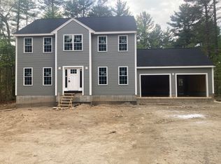 499 County Rd, Hanson, MA 02341