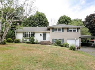 29 Adelaide Rd, Manchester, CT 06040