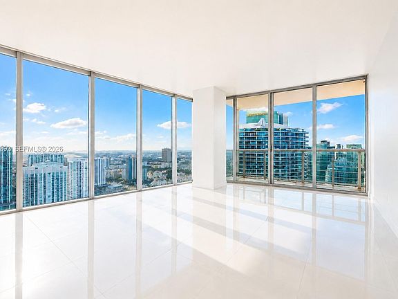 3rd image of 475 Brickell Ave APT 4715
