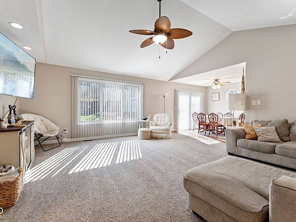 5th image of 120 Shakers Way