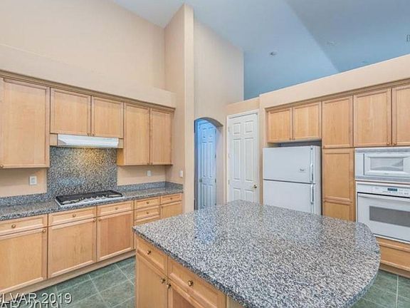 4th image of 10648 San Palatina St