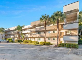 499 Forest Lakes BLVD #308, NAPLES, FL 34105