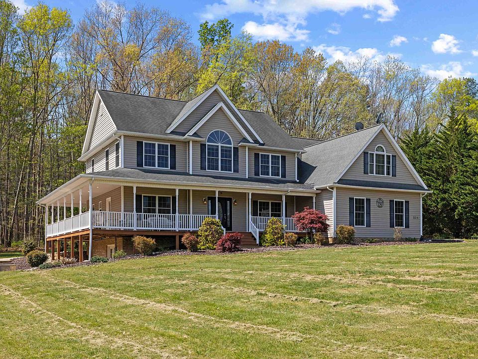 1st image of 204 Tadpole Ln