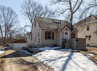 322 20th Ave SW, Rochester, MN 55902