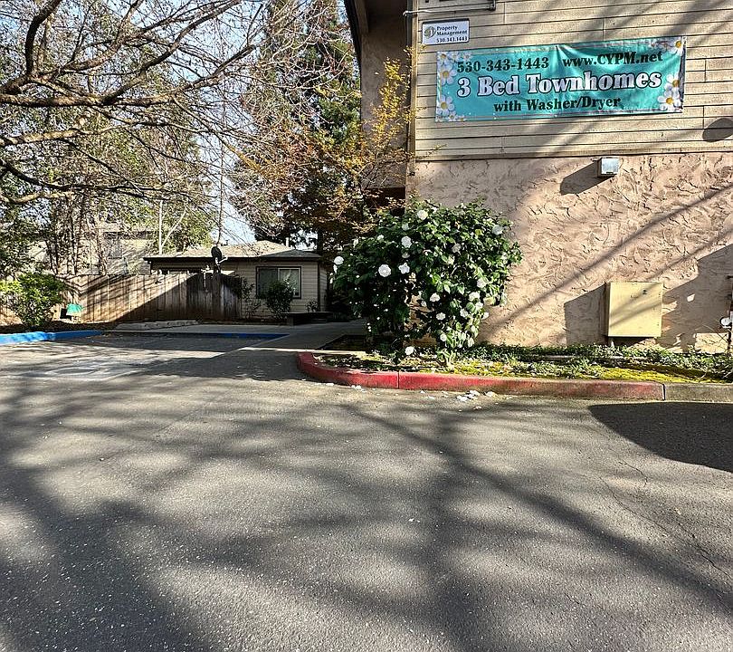 AMG Townhomes 729 W 2nd Ave Chico, CA Zillow Apartments for Rent