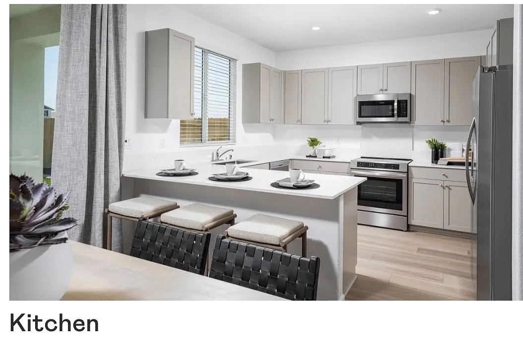 Building Photo - 8380 Sinesky Way