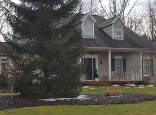 286 Hurd Rd, Aurora, OH 44202