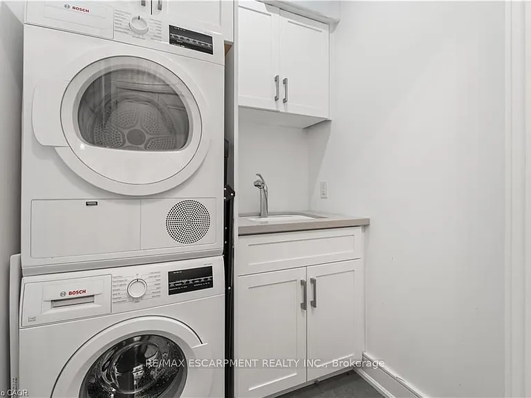 2060 Lakeshore Rd #205 — Photo 26