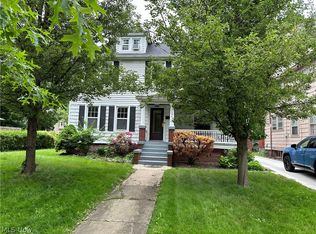 2994 Euclid Heights Blvd, Cleveland Heights, OH
