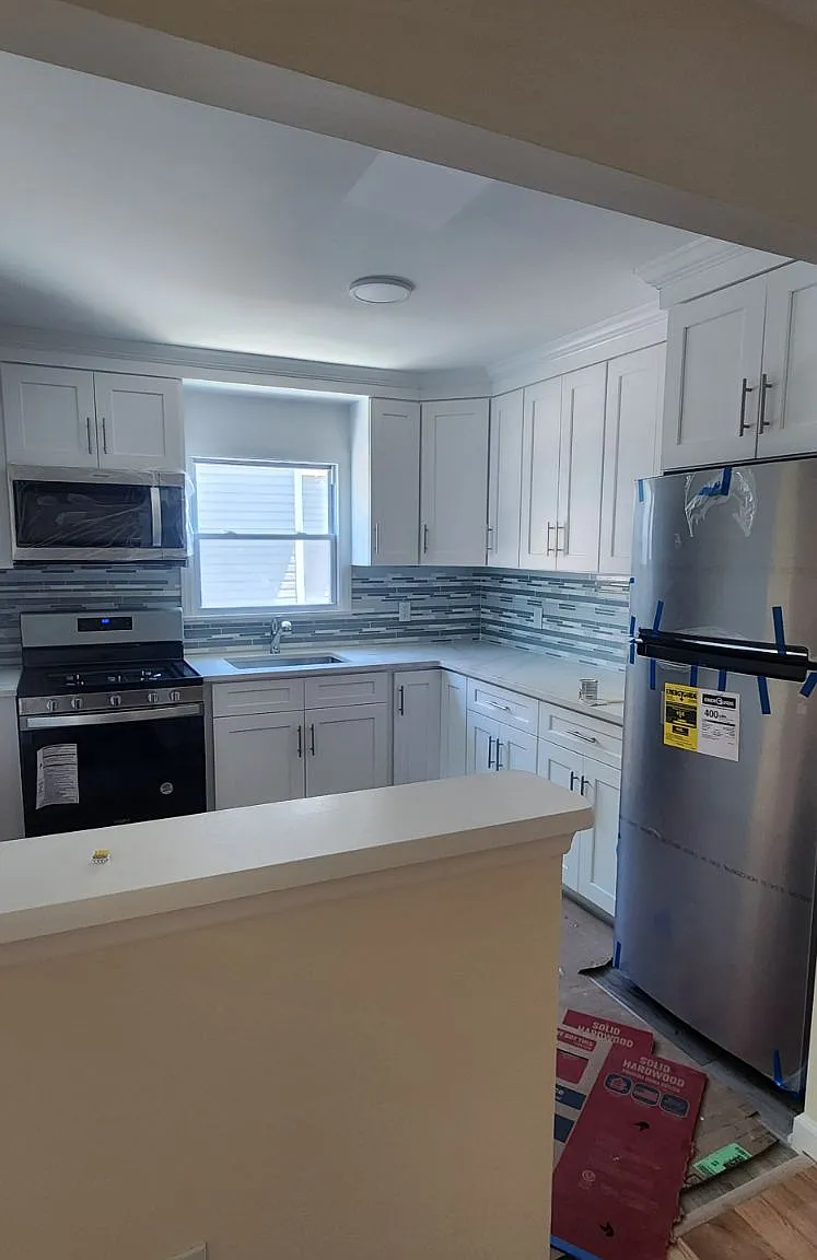 2 bed, 700 sqft, $2,900 — Photo 1