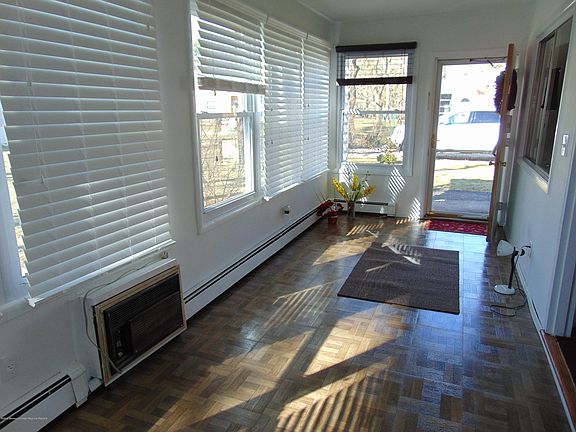 5th image of 3 Hemlock Street #D