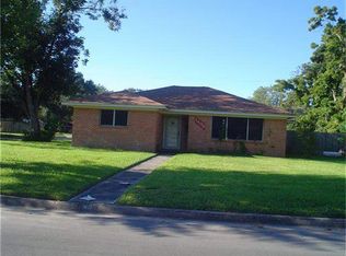 1405 Adams St, Baytown, TX 77520