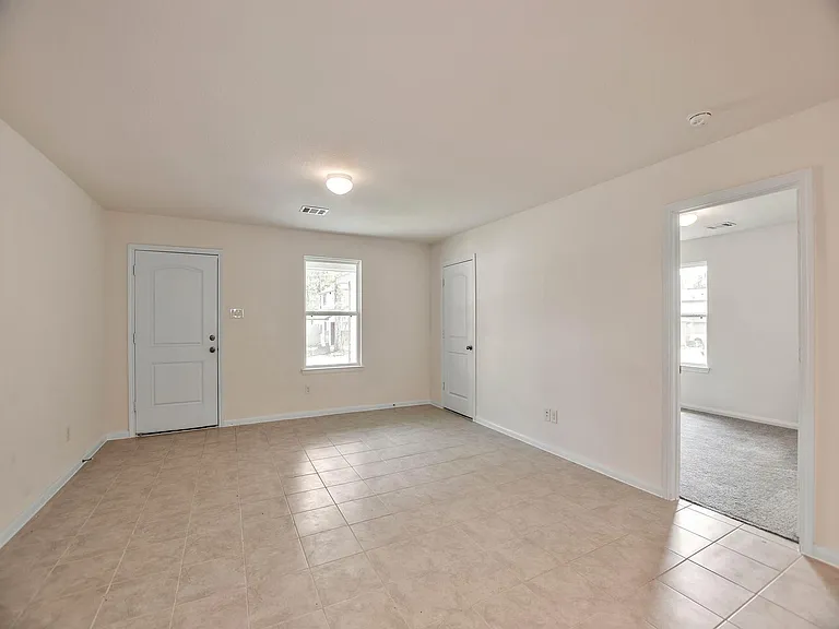 24617 Pools Creek Way — Photo 10