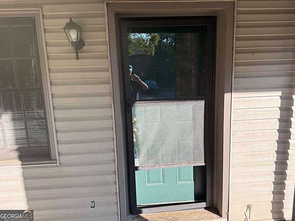 3rd image of 3087 Colonial Way APT J