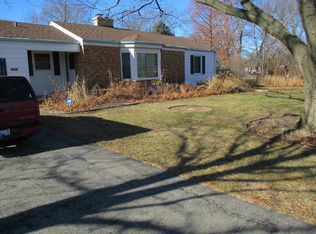 1810 N Marywood Ave, Aurora, IL 60505