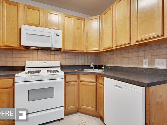 3rd image of 344 Degraw St APT 1A