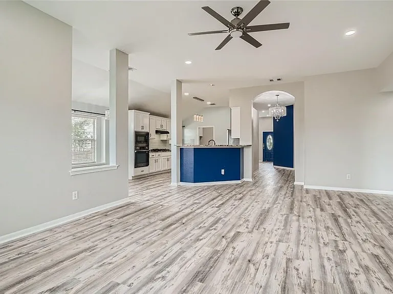 2920 Cajuiles Dr — Photo 8
