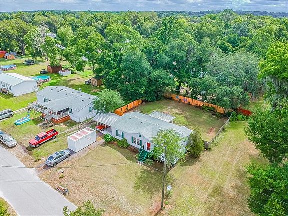 3rd image of 3687 Pioneer Trails Blvd
