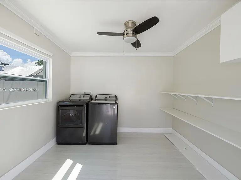 1221 SE 10th St — Photo 41