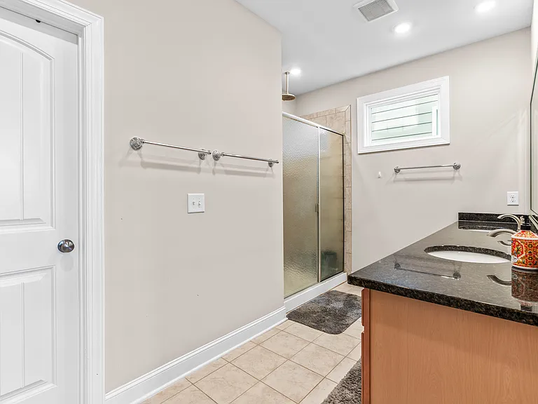 424 Hopwood Way — Photo 20