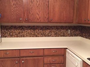 35 Upperbrook Ct, Parlin, NJ 08859