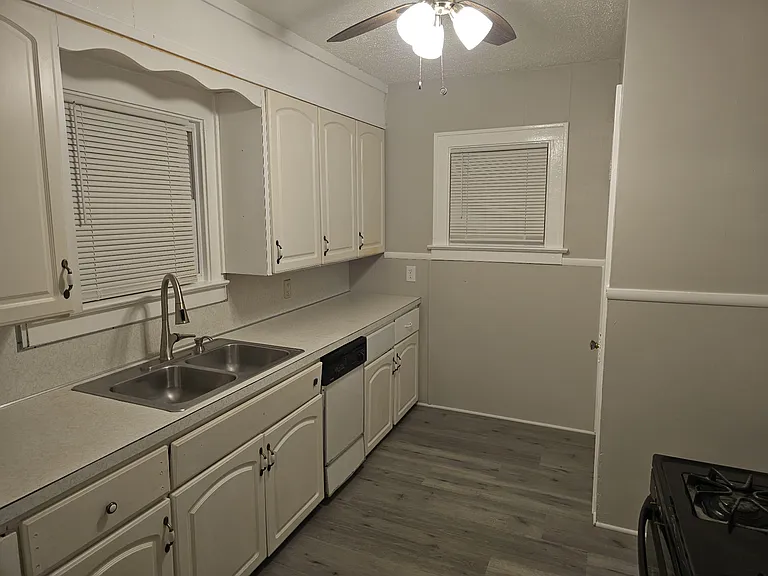 4411 Red Arrow Rd — Photo 6