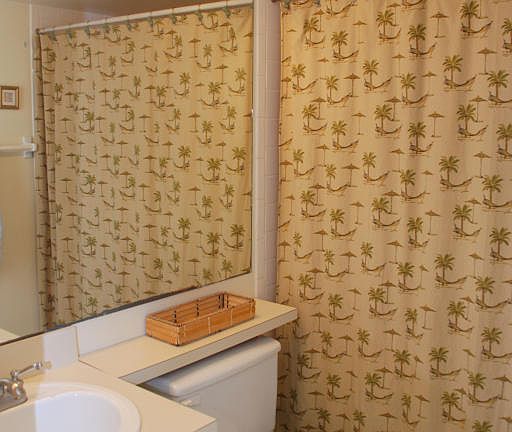 5th image of 10 N 11th Ave #206