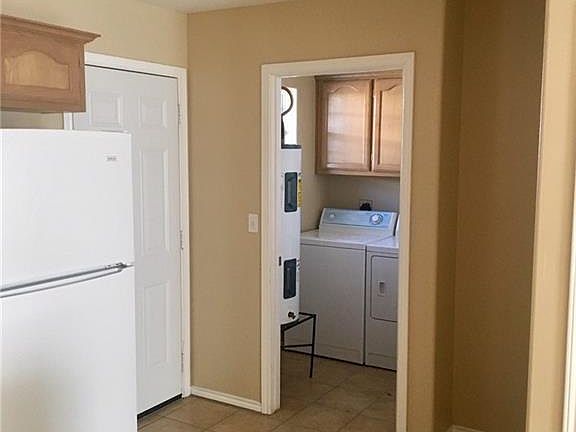 4th image of 2503 Salvatierra Ave APT 10