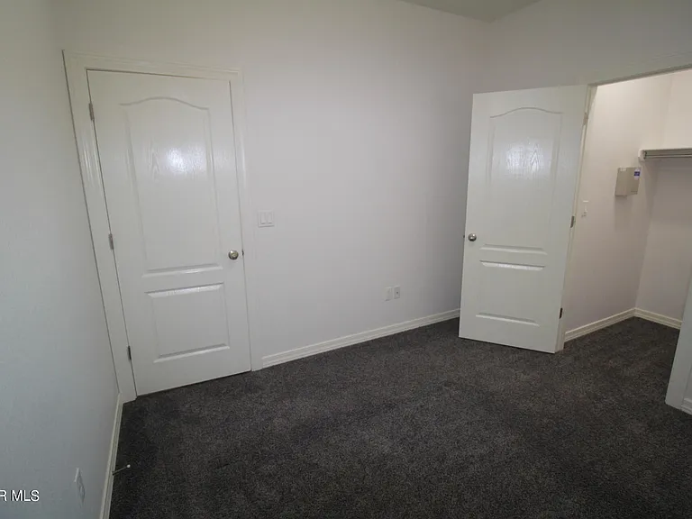 620 Adrian Arellano St W — Photo 75