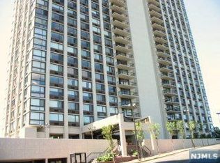 200 Old Palisade Rd APT 29B, Fort Lee, NJ 07024