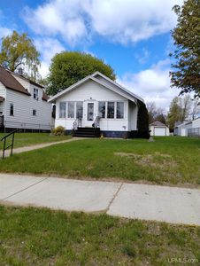 1216 Delta Ave, Gladstone, MI, 49837