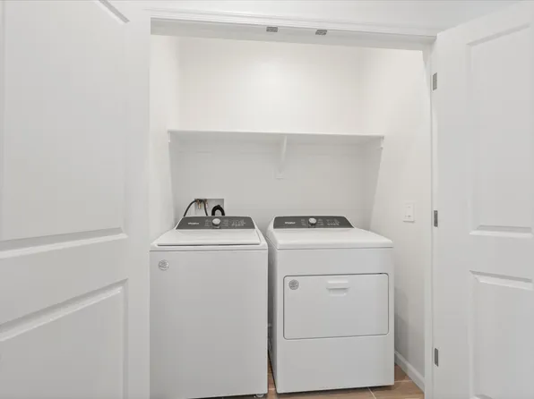 9769 N Summerstone Ave, Tucson, AZ 85743