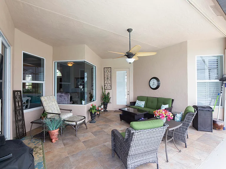 923 SW Grand Reserves Blvd — Photo 49