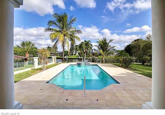 Travertine Pool Deck