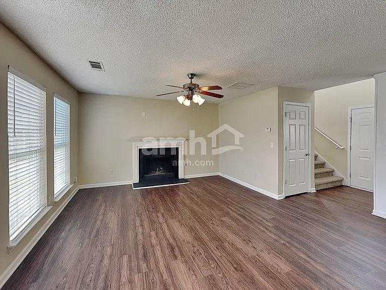 7829 Village Pass — Photo 7