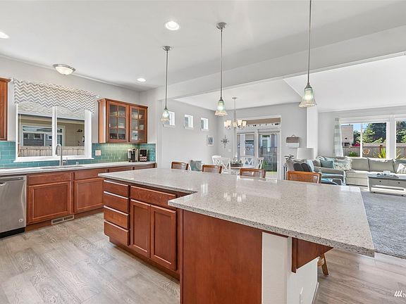 3rd image of 6835 Bellamae Court SW