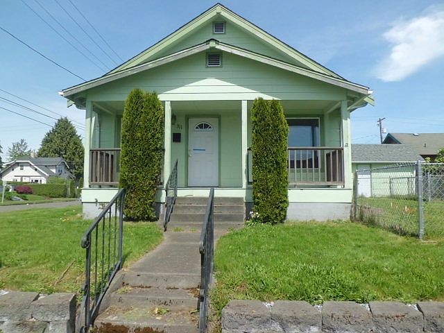 1st image of 311 W Cherry St