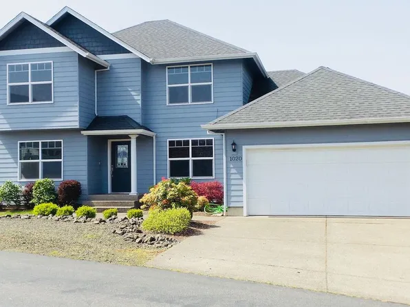 1020 NE Granite Ridge St, Roseburg, OR 97470