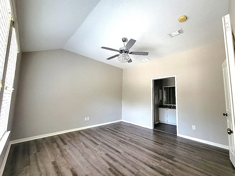 77 Woodlily Pl — Photo 10