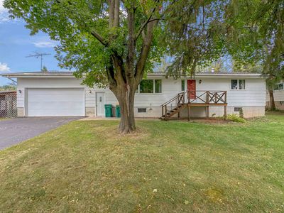 2021 6th St, Marinette, WI, 54143