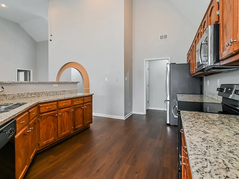 5678 Kuykendall Dr — Photo 7