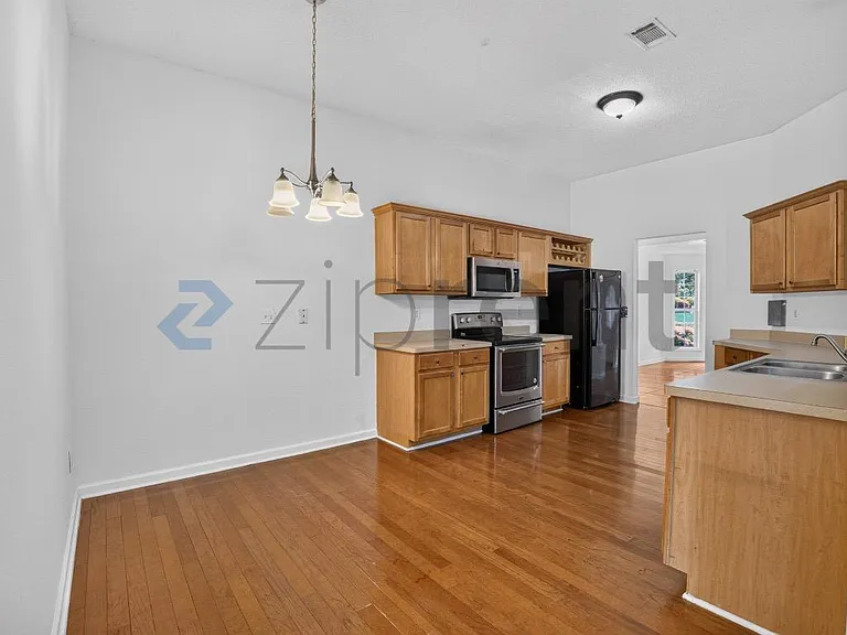 2882 Newtons Crest Cir — Photo 13