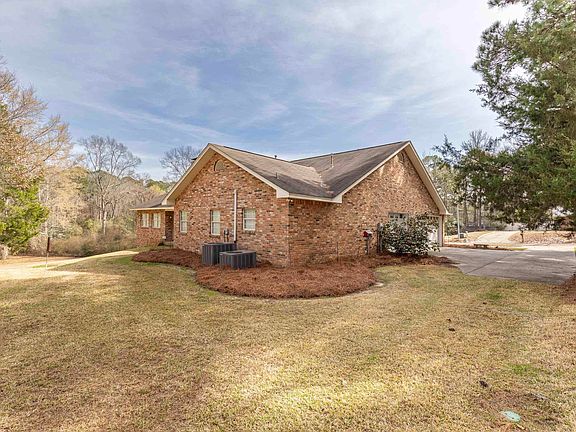 4th image of 707 Hundred Oaks Dr
