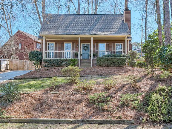 2nd image of 427 Bristol Road