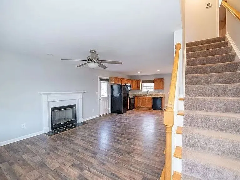 25 Glen Burnie Rd — Photo 4