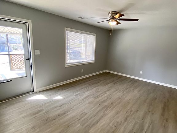 4th image of 4834 Woodend Ave