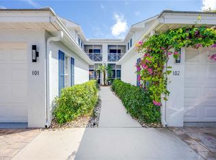 7045 Barrington Cir APT 101, Naples, FL 34108