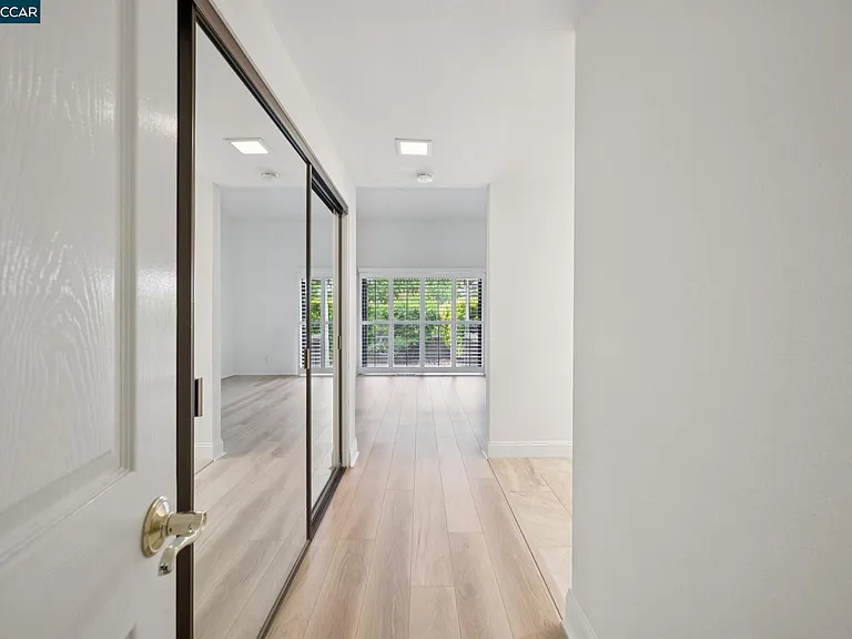 2137 Presidio Ct — Photo 21