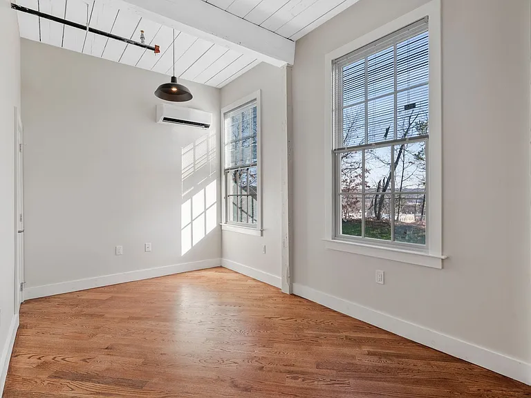 34 Tremaine St — Photo 22