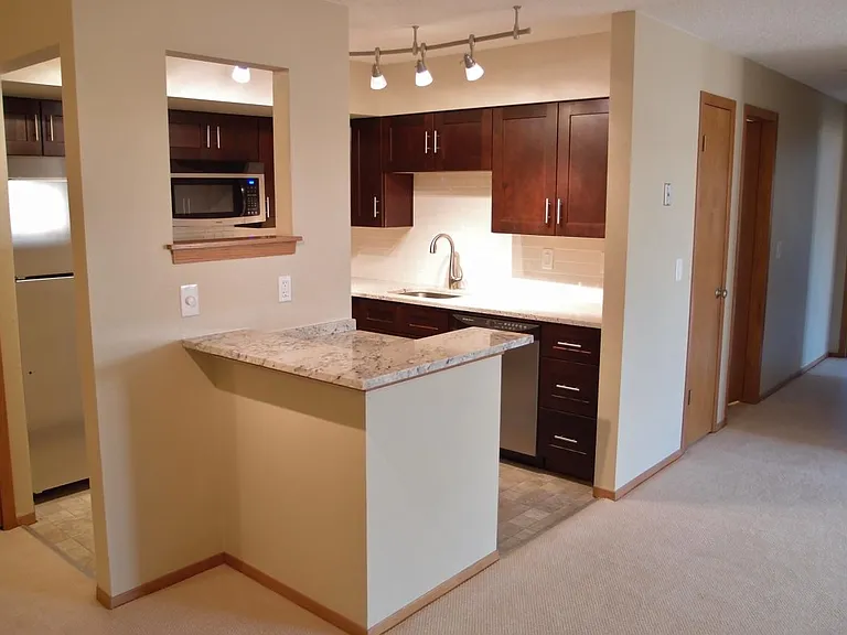 2890 Shadow Creek Dr #306 — Photo 2
